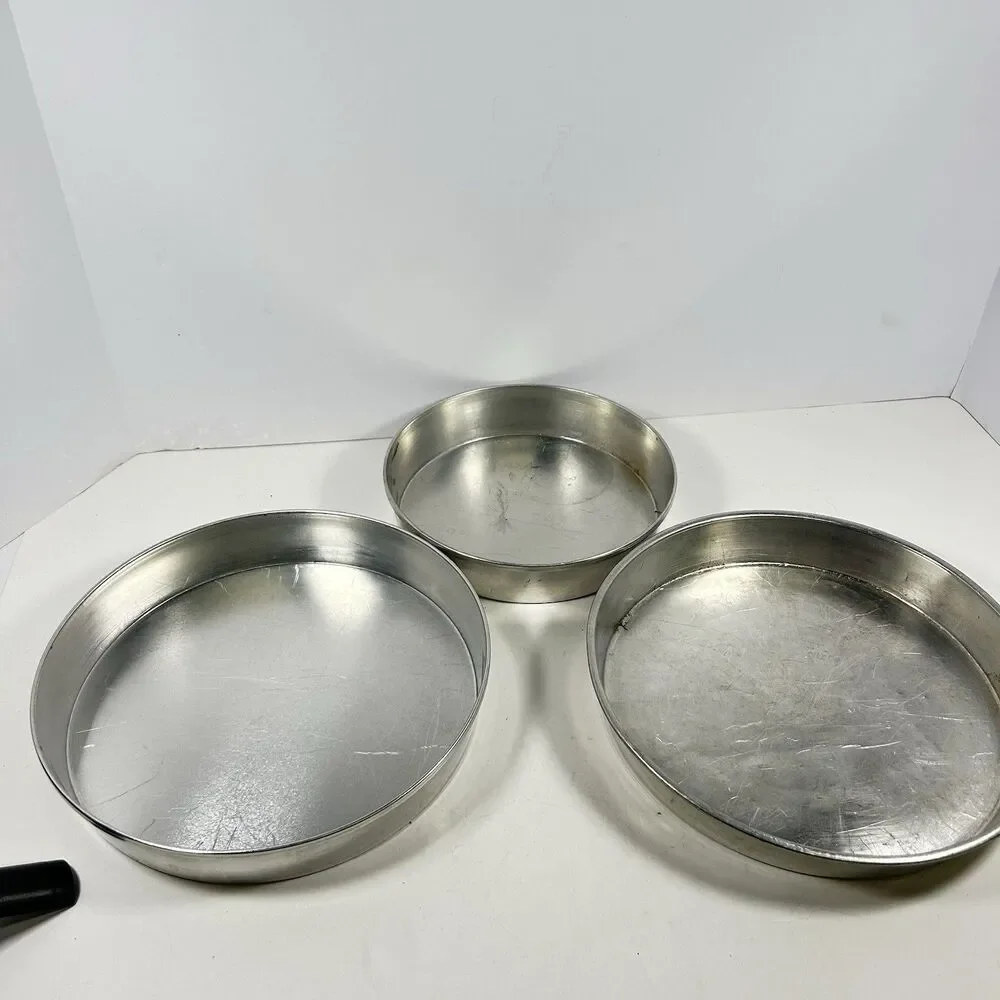 Lot of 4 Vintage Mirro Aluminum Round Cake Pans 9